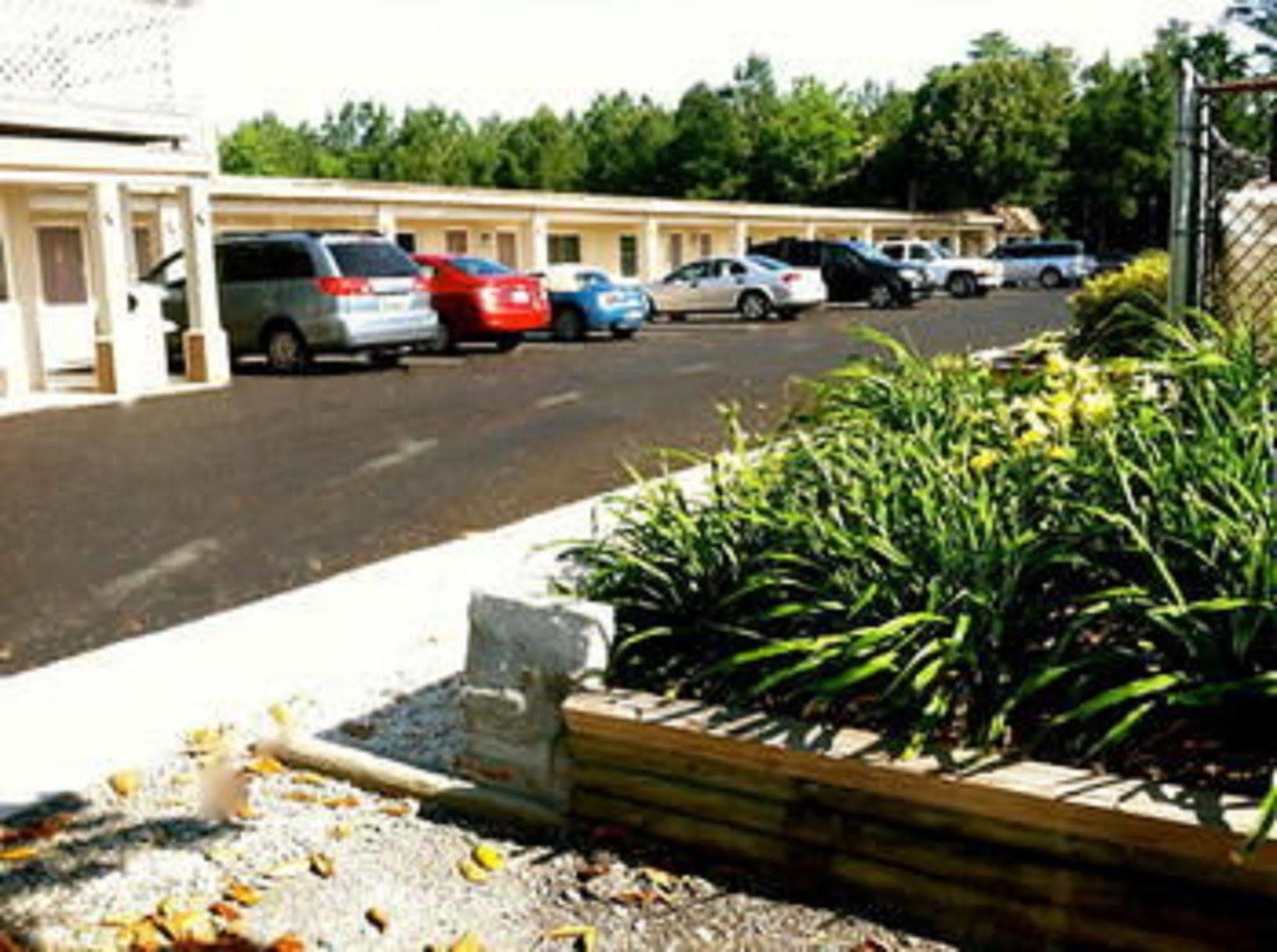 The Whispering Pines Motel- Whitestone White Stone Eksteriør billede